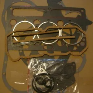 Zestaw uszczelek silnika PERKINS 3.152 MASSEY FERGUSON MASSEY FERGUSON AHLMANN CATERPILLAR COMPAIR HOLDER LANDINI URSUS RENAULT