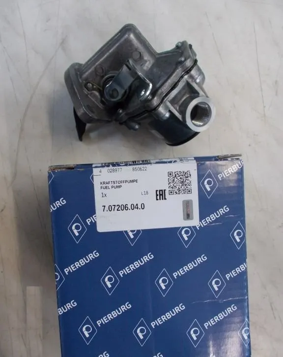 707206040 Pompa paliwa DEUTZ F2L912 KRAMER INGERSOLL RAND