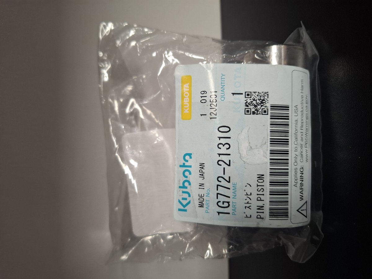 oryginalny-sworzen-kubota-v3307-v3007-4d94-352 Oryginalny sworzeń Kubota V3307, V3007, 4D94