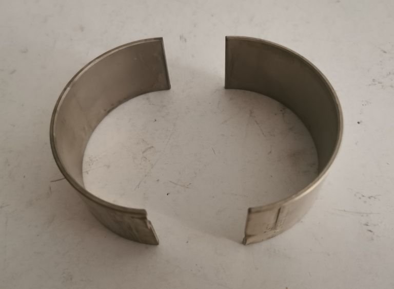 Panewki korbowodowe VALMET 311DS 411DS 611D 612D 612DS 320 420 611 620 634 44A 44C 66CT 74A 66AW SISU STEYR WD301 WD401 WD620 CASE SISU VOLVO /+0.25/