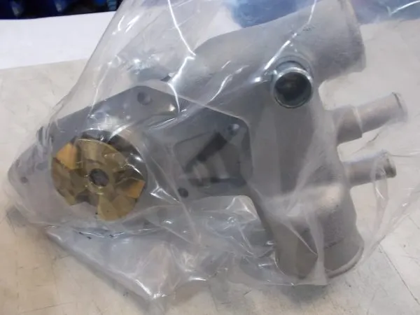 Pompa cieczy chłodzącej PEUGEOT 2.1-2.3D J7 J9