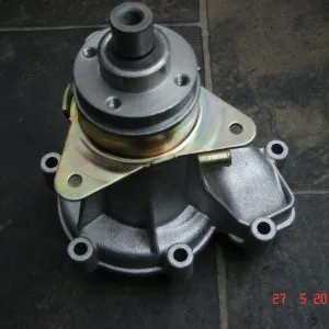 Pompa wody MERCEDES-BENZ 2.0D E190 E200