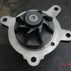 Pompa wody MERCEDES-BENZ T1 209D 309D