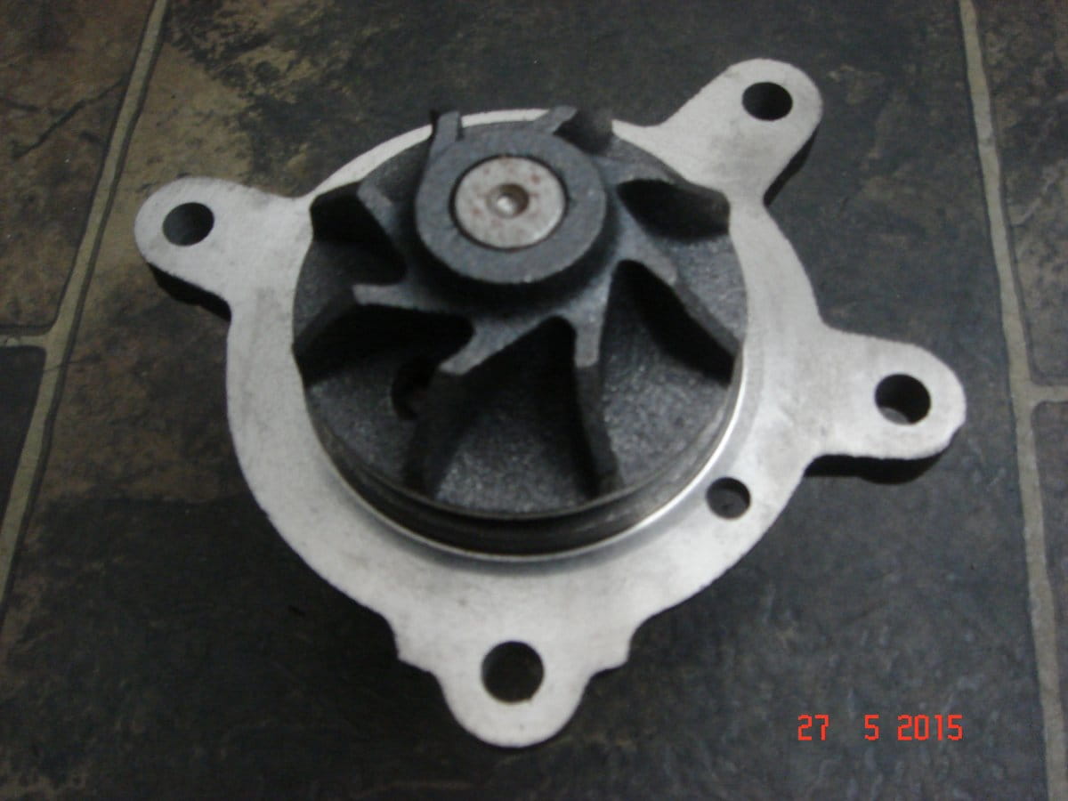 pompa-wody-mercedes-benz-t1-209d-309d-611 Pompa wody MERCEDES-BENZ T1 209D 309D
