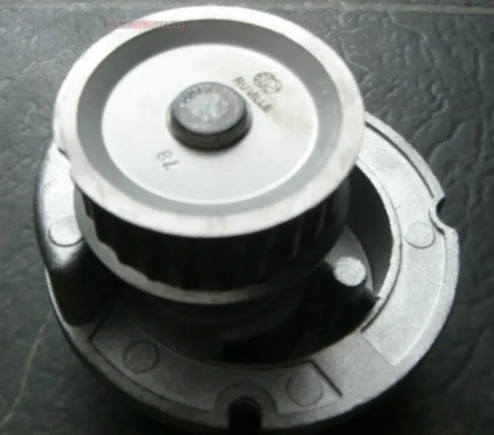 Pompa wody OPEL 1.8 Astra G/H Corsa C Meriva A Signum Tigra Vectra B/C Zafira A CHEVROLET Astra SAAB 9-3