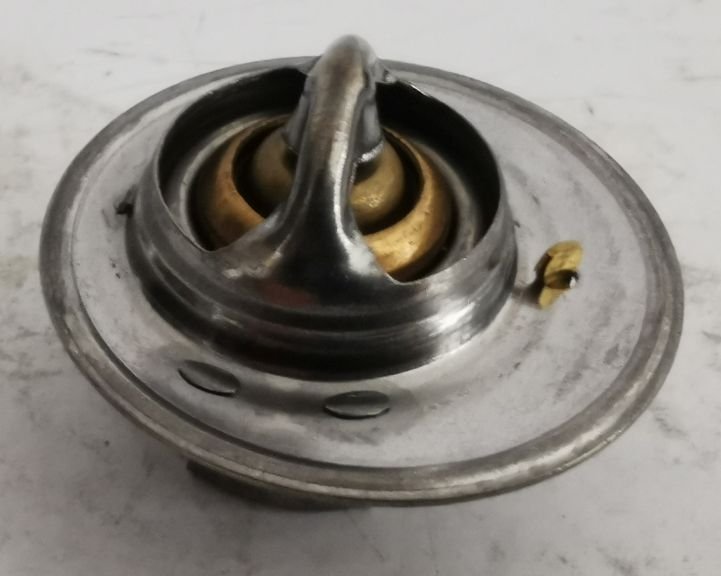 termostat-toyota-2-3-2-5-2j-j-547 Termostat TOYOTA 2.3-2.5 2J J