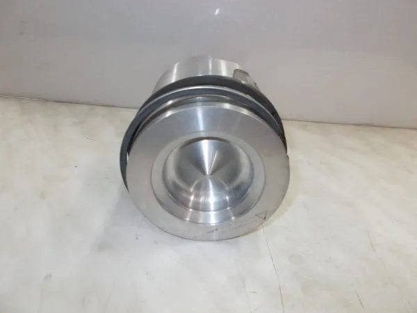 Tłok śr. 102mm FIAT IVECO BAMFORD CASE CUMMINS NEW HOLLAND STD