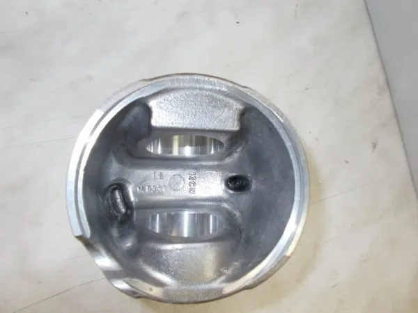 Tłok śr. 102mm FIAT IVECO BAMFORD CASE CUMMINS NEW HOLLAND STD